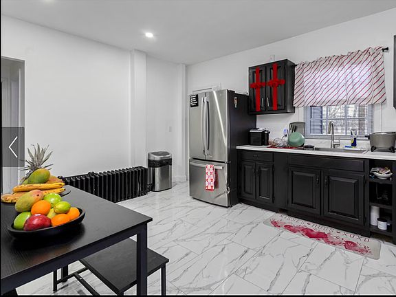 2nd image of 18 Grandview Ave #1