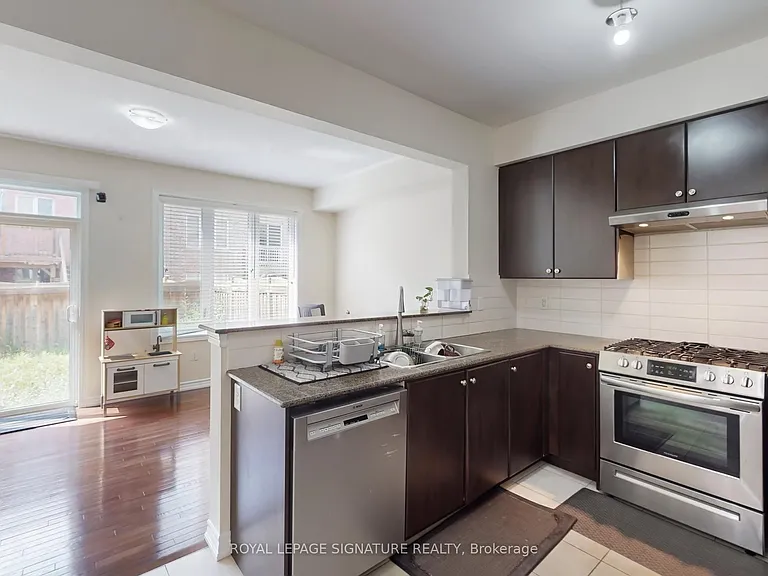 30 Walbrook Rd — Photo 14