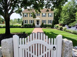 10 Stoneybrook Dr, Bridgewater, MA 02324