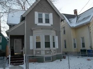 15 Cottage Pl, Bridgeport, CT 06604