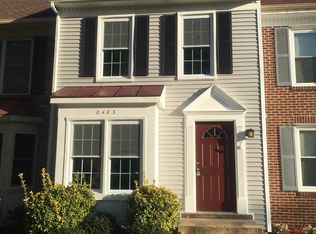 8483 Laurel Oak Dr, Springfield, VA 22153