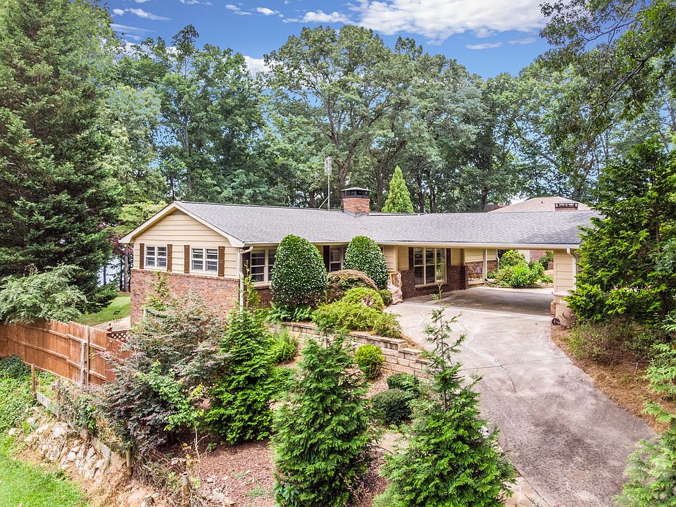 1st image of 6703 Crestwood Peninsula