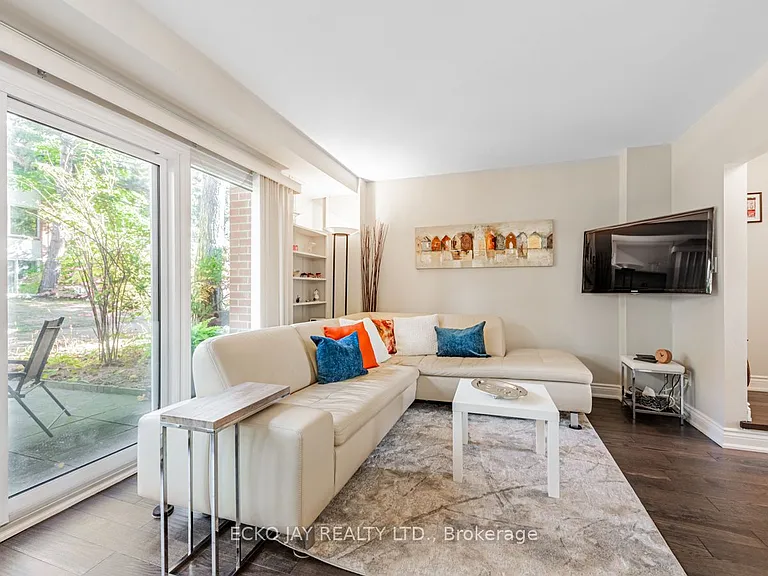 90 George Henry Blvd #17 — Photo 12