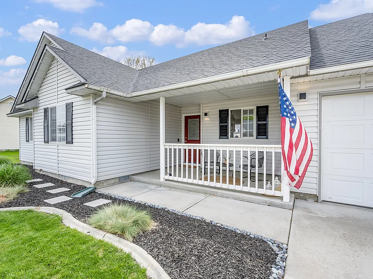 10563 W Stonecrop Dr — Photo 1