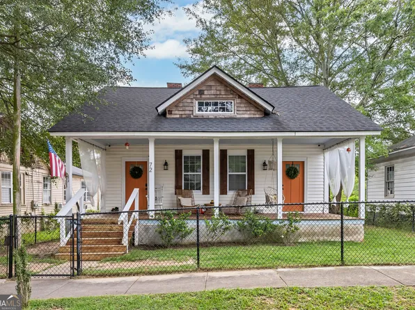 72 Poplar St, Porterdale, GA 30014