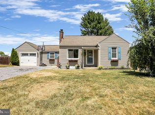 1517 Newville Rd, Carlisle, PA 17015