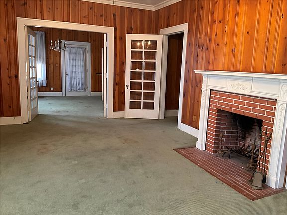 2nd image of 1303 W 3rd Ave