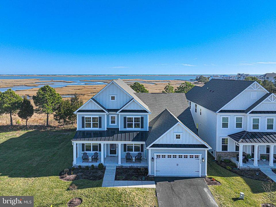 1st image of 12369 Hidden Bay Dr