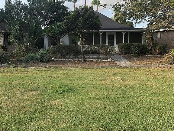 3rd image of 325 Diana Dr