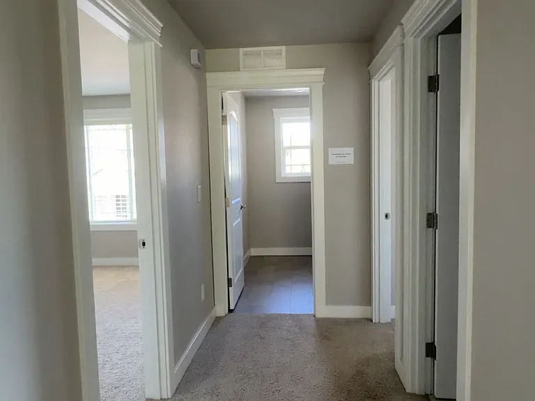8435 NE 146th St — Photo 13
