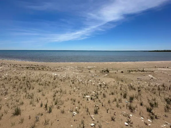 270071030 E Huron Dr, Pointe Aux Pins, MI 49775