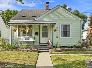 2215 Manatee St, Ferndale, MI 48220