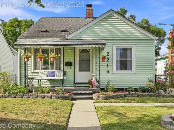 2215 Manatee St, Ferndale, MI 48220