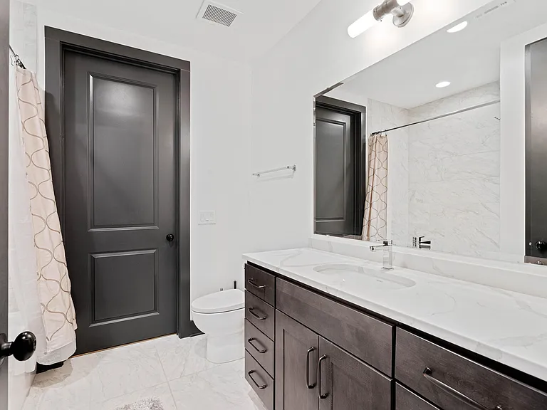 5 Gadsdenboro St #509 — Photo 15