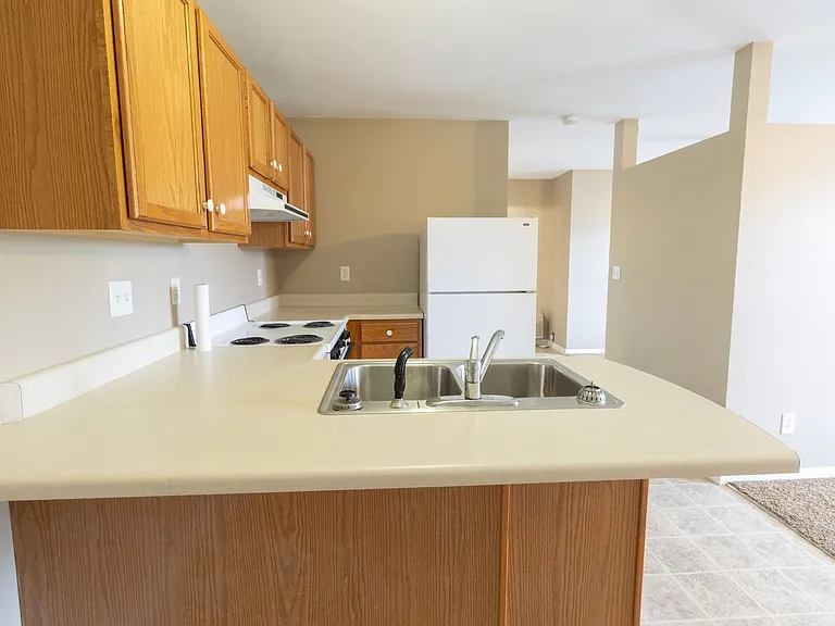 100-300 Marjorie Ct — Photo 8