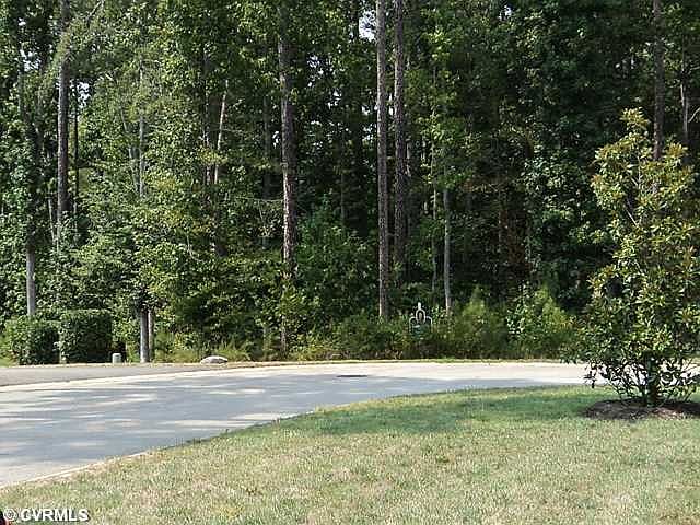 2nd image of 329 Wickham Glen Dr