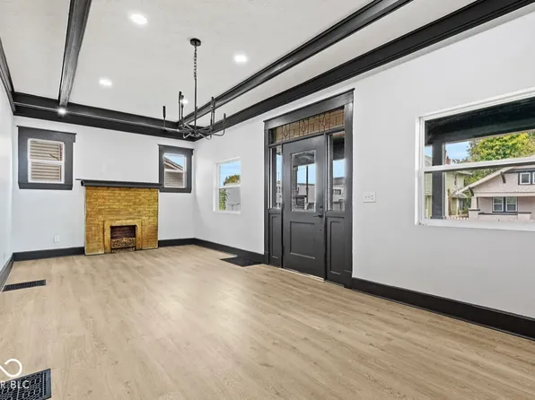 3752 Ruckle St, Indianapolis, IN 46205