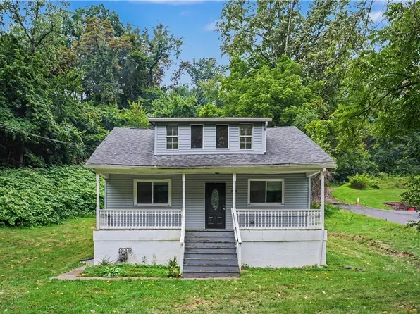 1060 Old Coal Hollow Rd, Verona, PA 15147