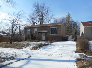 830 Parkside Ave, West Chicago, IL 60185