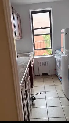 Rented by Contact Realty | media 3