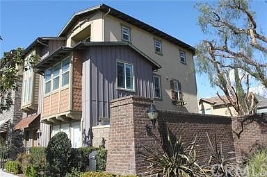 1st image of 284 Tustin Field Dr