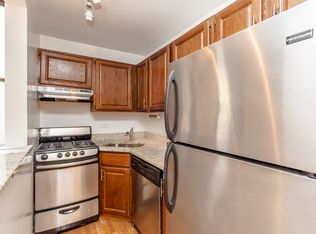 957 W Armitage Ave APT 3B, Chicago, IL 60614