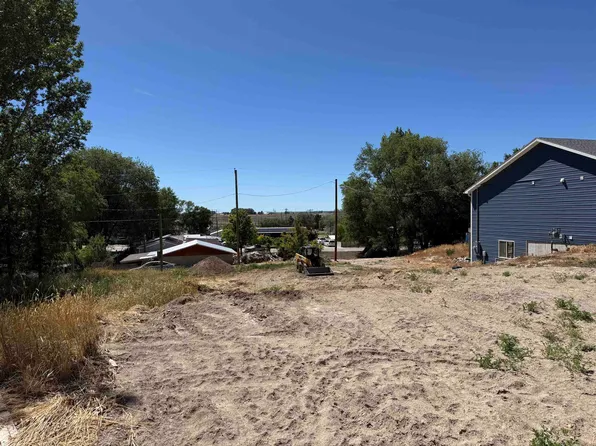 Arthur St, American Falls, ID 83211