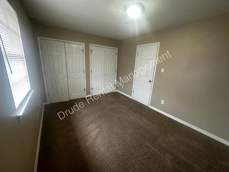 14018 Virginia Dr #2 — Photo 14