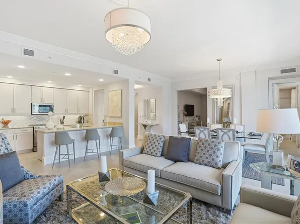 1030 3rd Ave S, Naples, FL