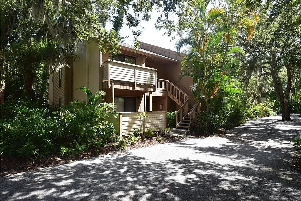 3 bed, 2.0 bath, 1283 sqft, $4,500 — Photo 1