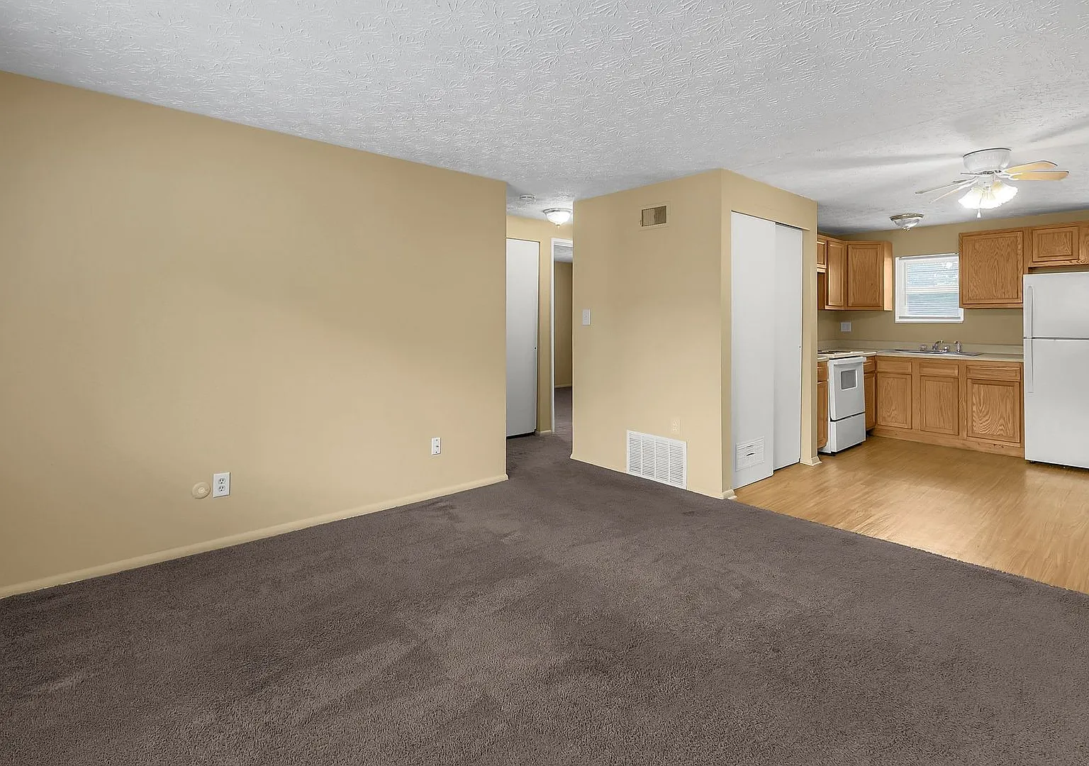 3061 Markham Rd — Photo 3