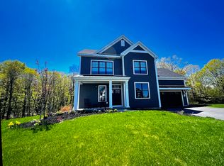 268 Caspian Ln, Shelburne, VT 05482