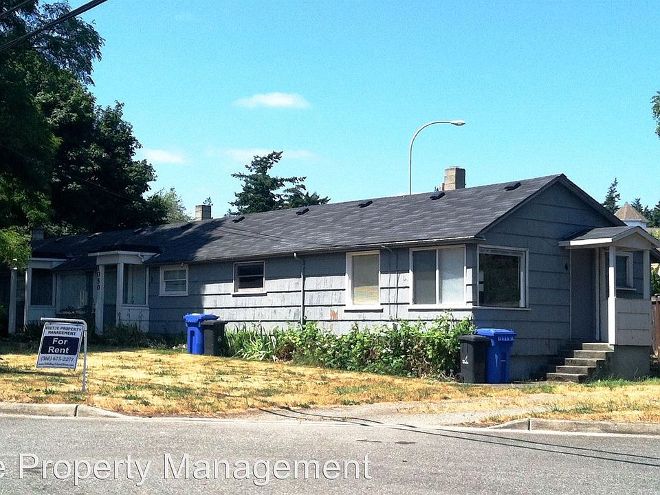 1st image of 1050 SW Glenmont Ct APT 4