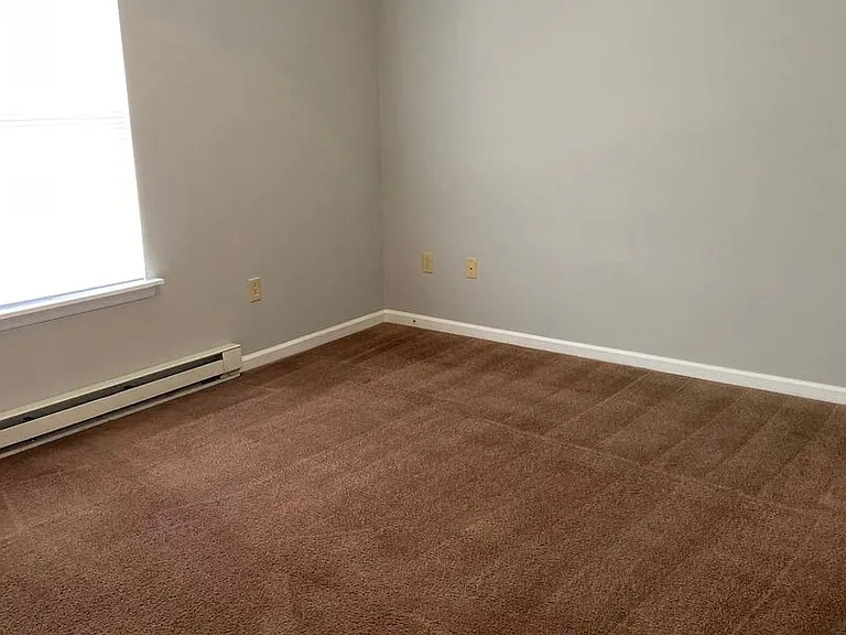 Fountain Brook Apartments — Photo 10