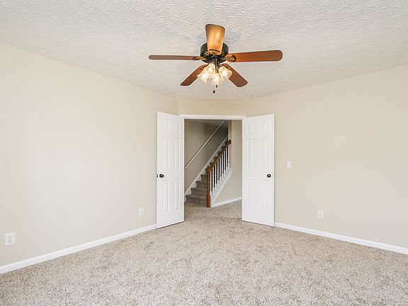 4th image of 510 Kensington Park Dr