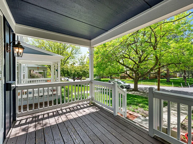 2700 Perry St — Photo 25