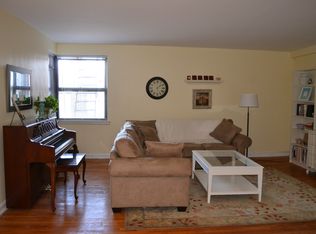 142 Garth Rd APT 2U, Scarsdale, NY 10583