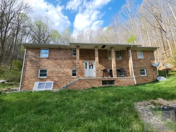 194 Naples Ln, Bluefield, WV 24701