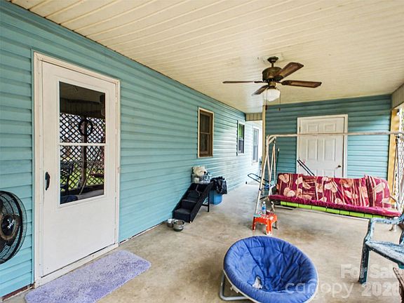 2nd image of 201 Bishop Ln