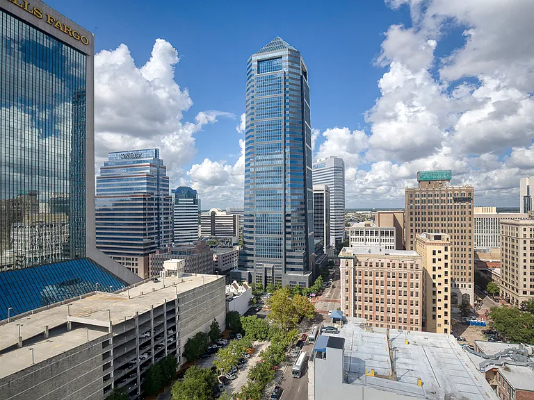 11 East View