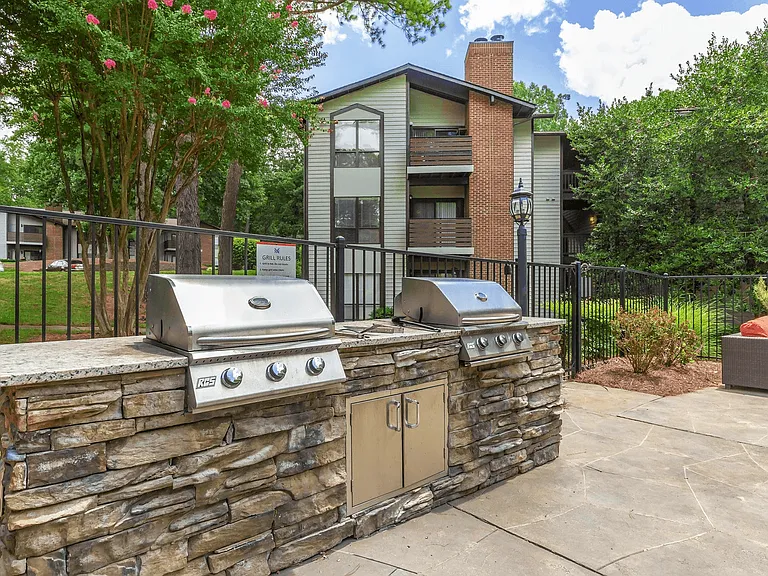 Madison Southpark Apartment Homes — Photo 8