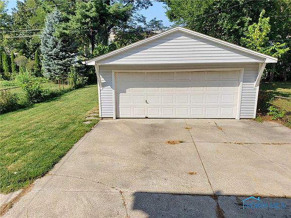 5th image of 2817 Midwood Ave