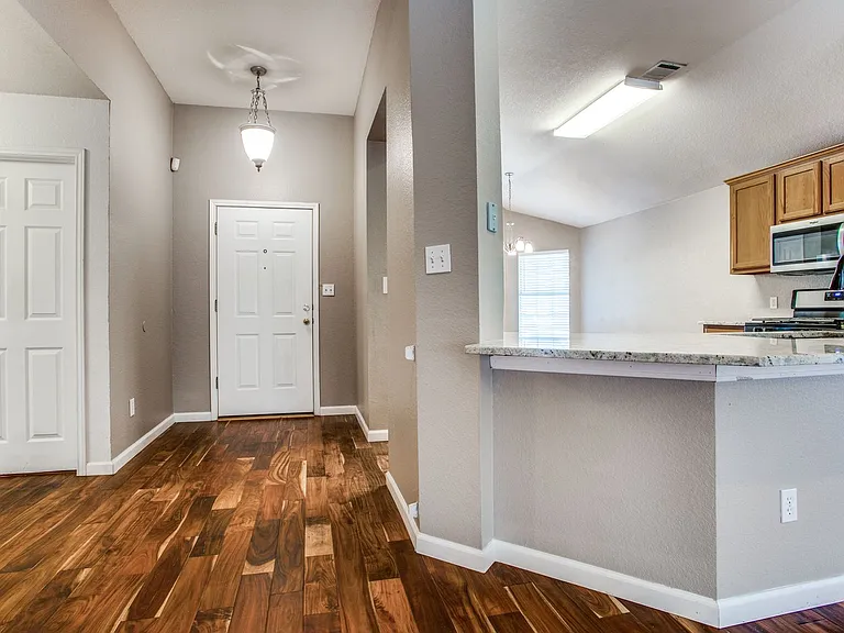 1314 Brighton Bend Ln — Photo 7