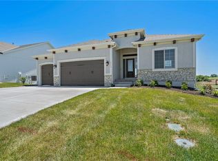 2771 SW 11th Ter, Lees Summit, MO 64081