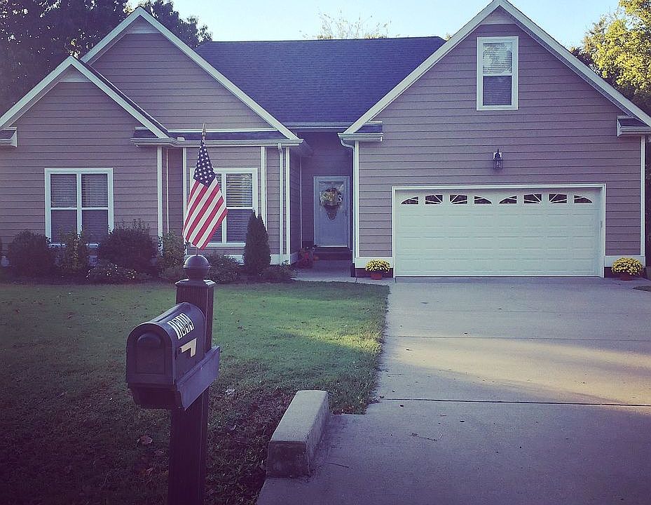 2nd image of 1344 Old Charlotte Pike