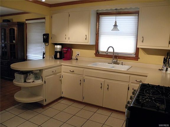 2nd image of 47 Meadowbrook Dr