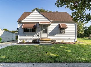 137 Henry St, Bedford, OH 44146