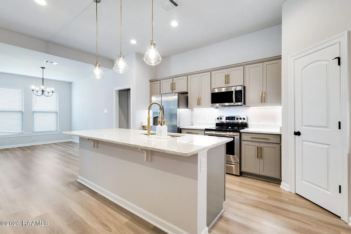 Building Photo - 207 Peppercorn Way