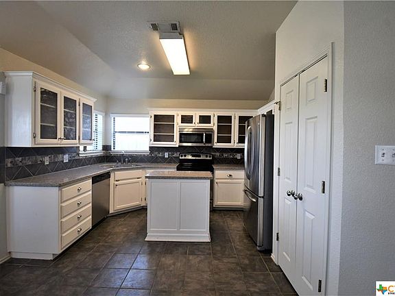 5th image of 4606 Water Oak Dr