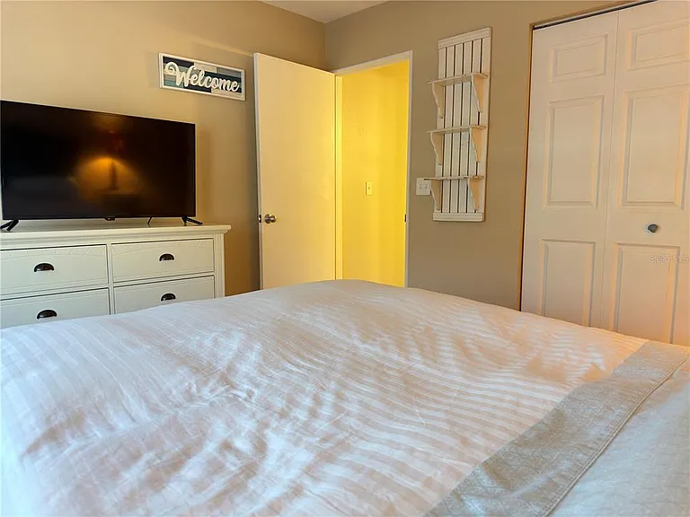828 Padua Ln — Photo 19